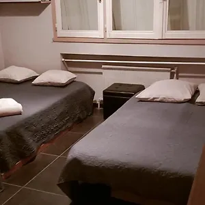  Maison d'hôtes Grand Fonctionnel Et Calme Sur Lyon8 A 2 Pas Du Metro