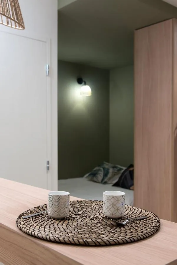 Studio Design Paloma Dark Lyon