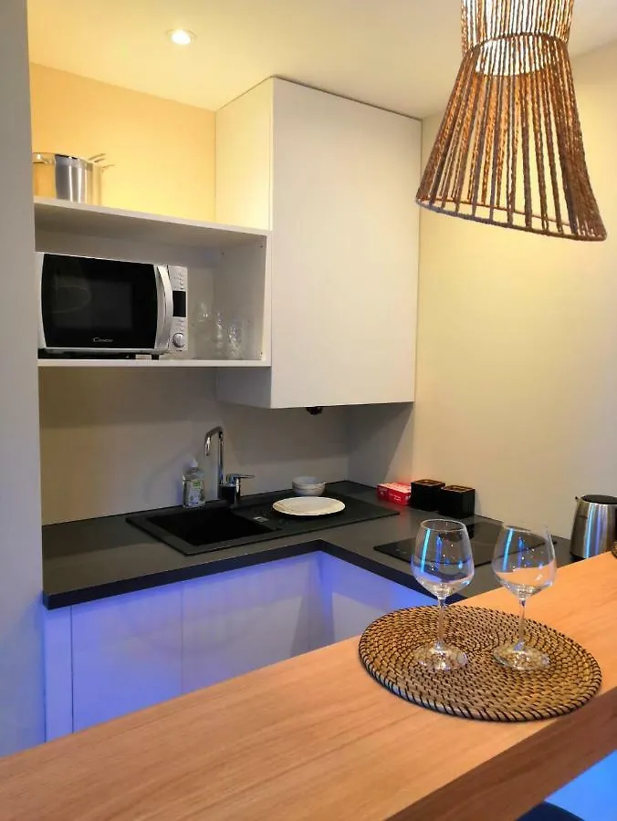 Studio Design Paloma Dark Lyon 0*,